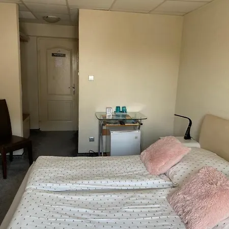 Panzio Bed and Breakfast 3*